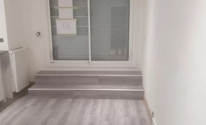 Comment rénover un plafond suite à un dégât des eaux dans un appartement ?, Houilles, PROJET CONSTRUCTION