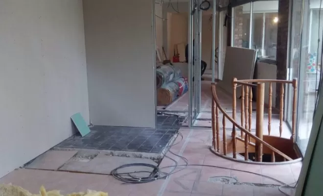 Comment rénover un plafond suite à un dégât des eaux dans un appartement ?, Houilles, PROJET CONSTRUCTION