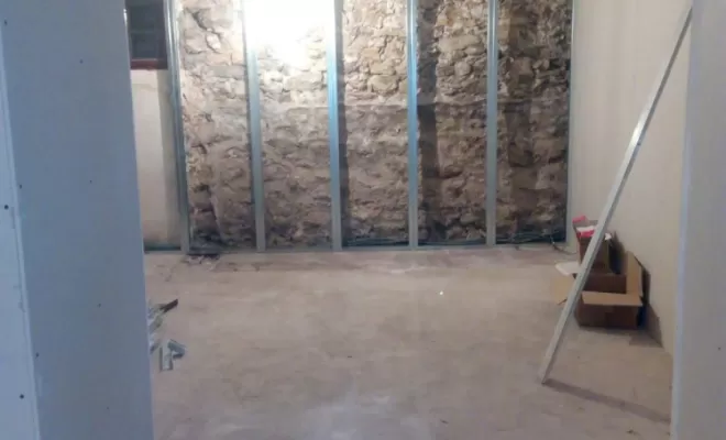 Comment rénover un plafond suite à un dégât des eaux dans un appartement ?, Houilles, PROJET CONSTRUCTION